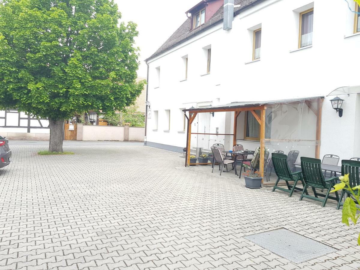 Pension Lindengarten Neurenberg Buitenkant foto